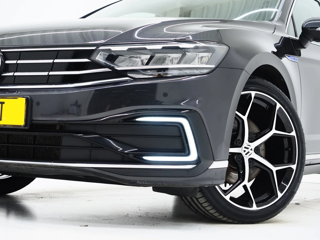 Volkswagen Passat – foto 11