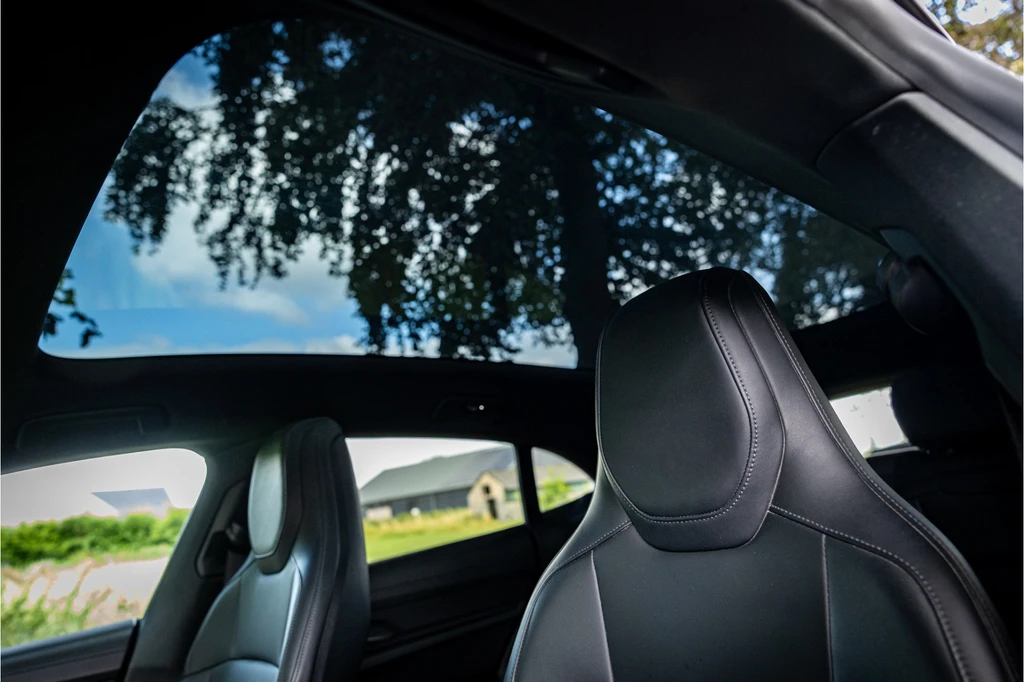 Porsche Taycan – foto 12