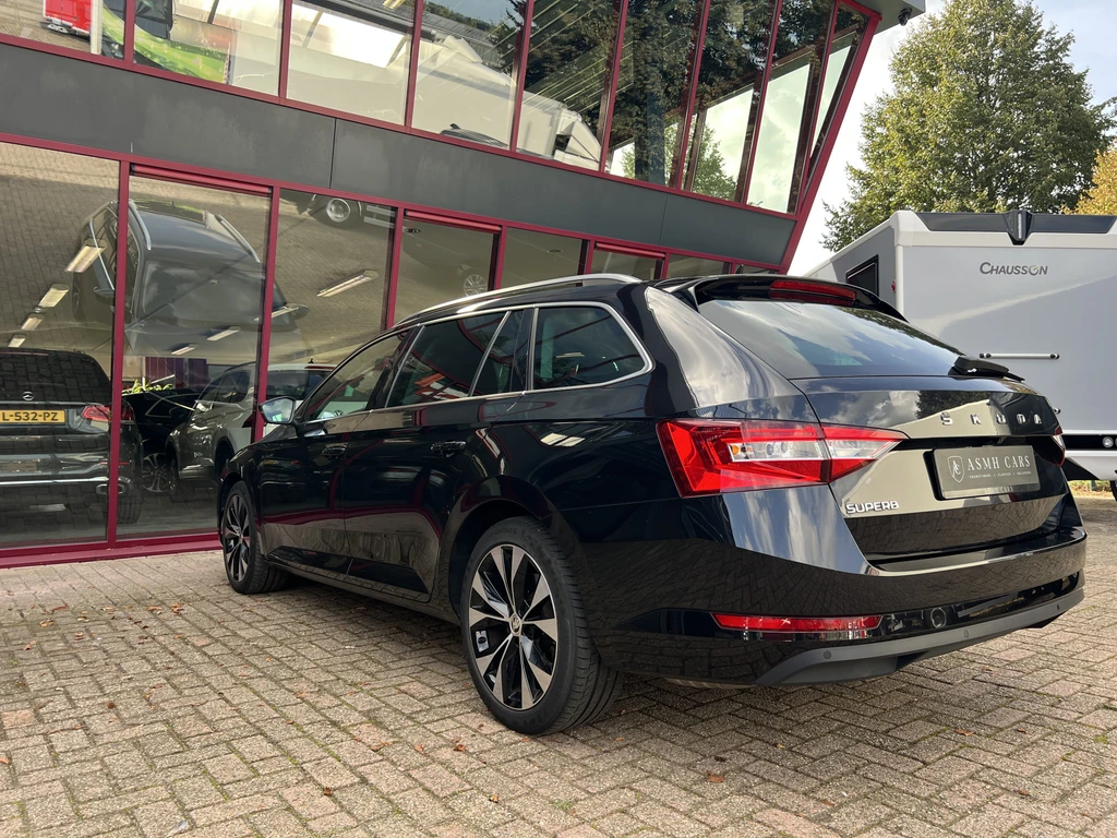 Škoda Superb – foto 2