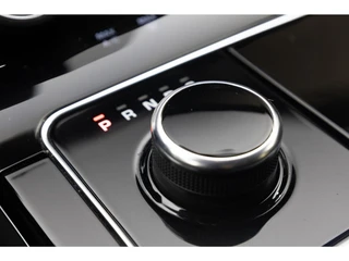 Land Rover Range Rover Velar – thumbnail 25