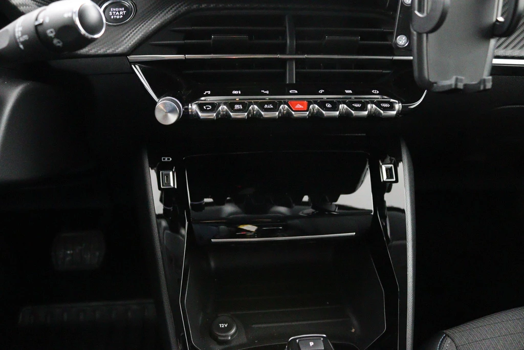 Peugeot 208 – foto 30