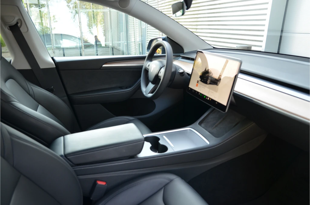 Tesla Model Y – foto 12