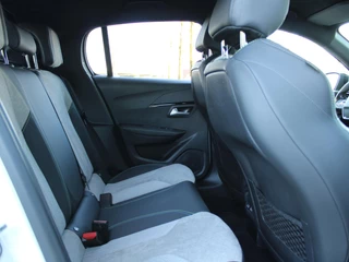 Peugeot 208 – thumbnail 10