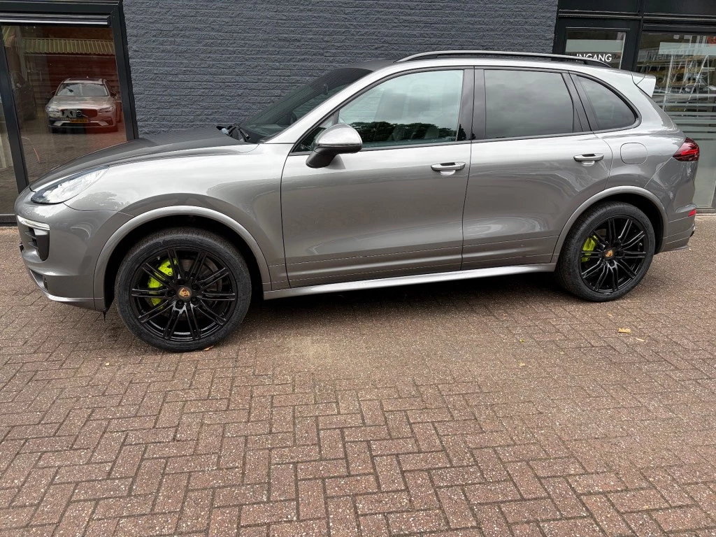 Porsche Cayenne – foto 2