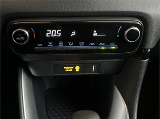 Toyota Yaris – thumbnail 24