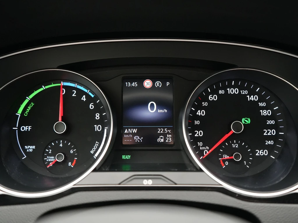 Volkswagen Passat – foto 28