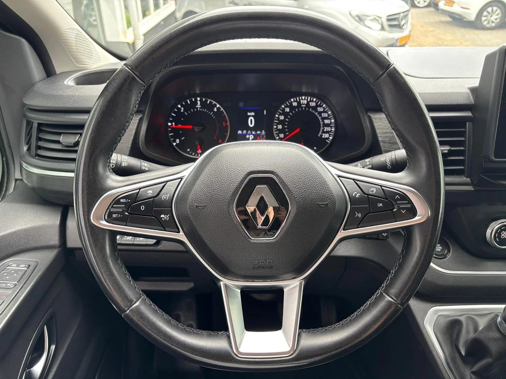 Renault Trafic – foto 21