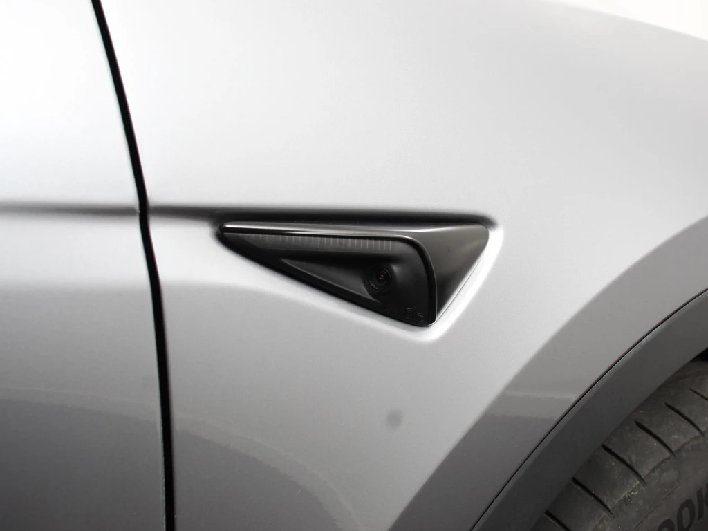 Tesla Model Y – foto 33