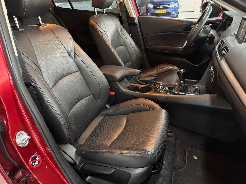 Mazda 3 – foto 17