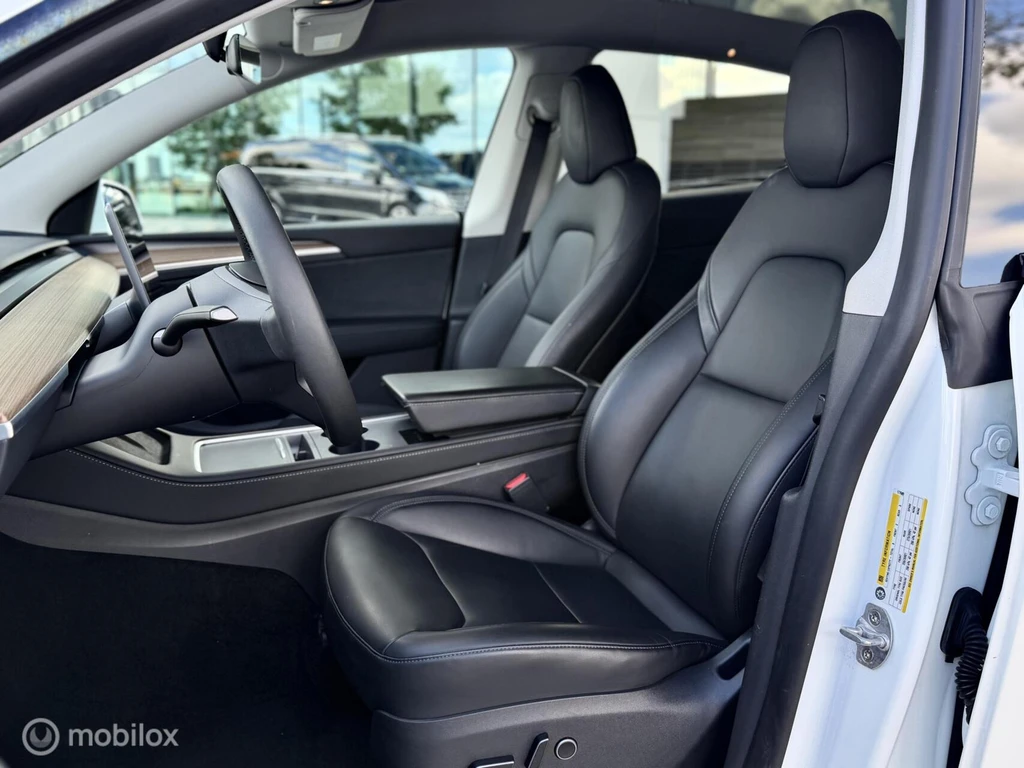 Tesla Model Y – foto 16