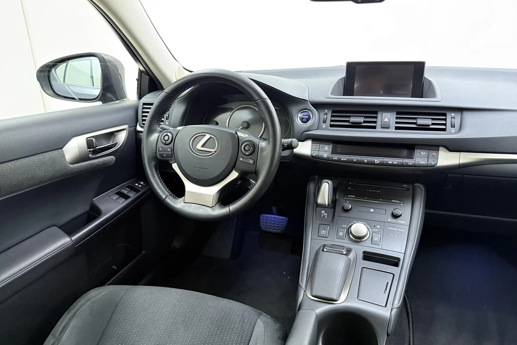 Lexus CT – foto 19