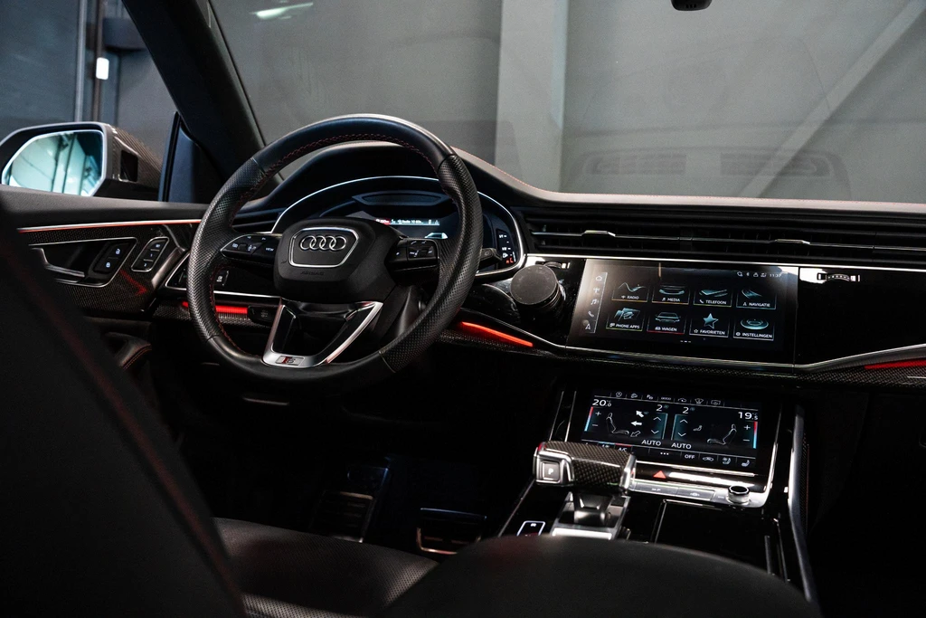 Audi SQ8 – foto 10