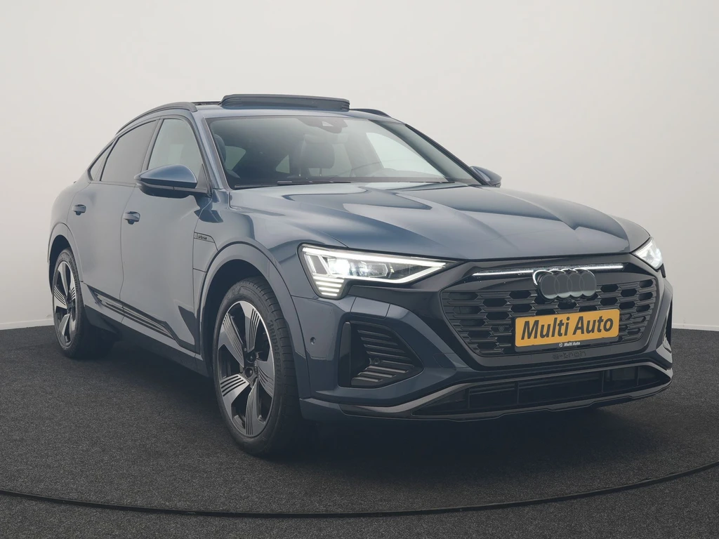 Audi Q8 Sportback e-tron – foto 9