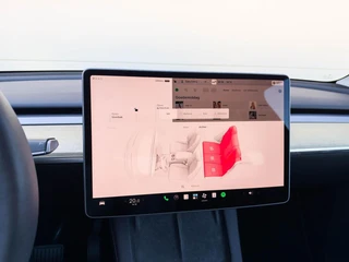 Tesla Model Y – thumbnail 31