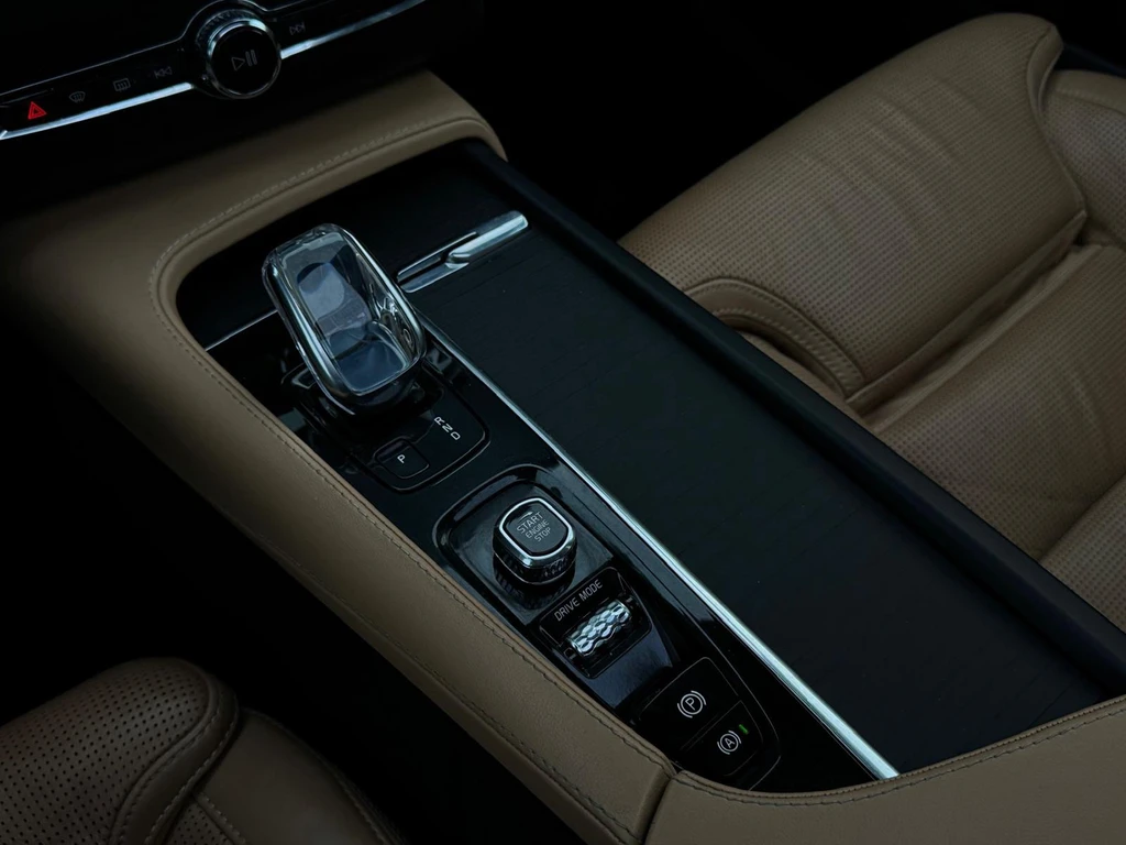 Volvo XC90 – foto 27