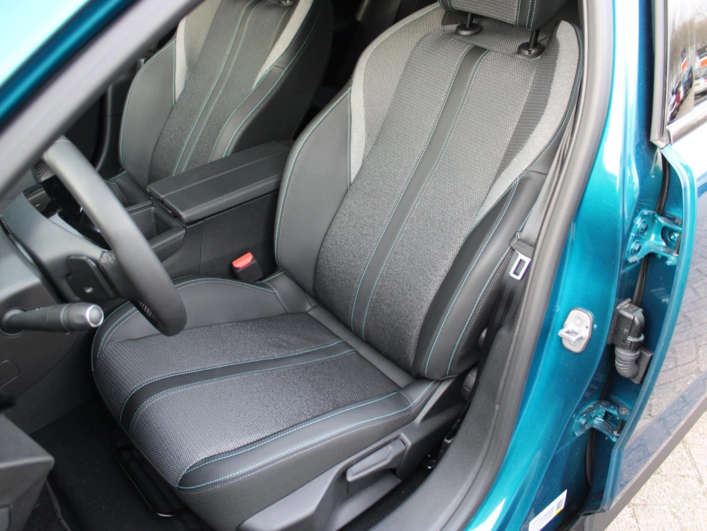 Peugeot 408 – foto 11