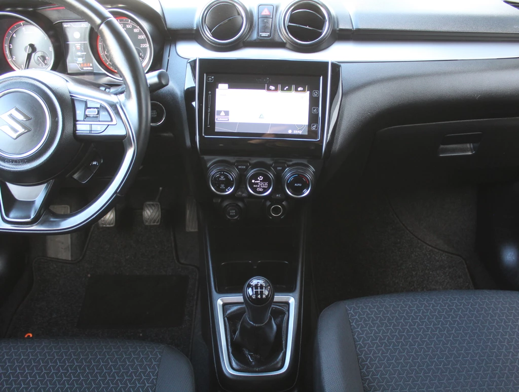 Suzuki Swift – foto 40