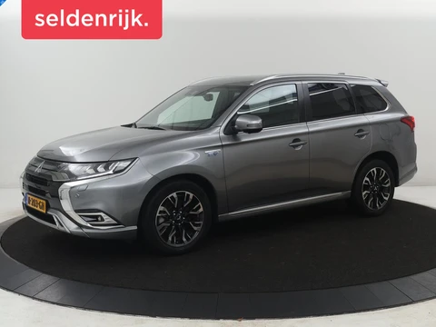 Mitsubishi Outlander 2.4 PHEV Pure+ | SOH 71,8% | Leder | Trekhaak | Cruise control | Stuur/stoelverwarming | Doedehoek detectie | 360 camera | Bluetooth | Climate control