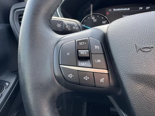 Ford Kuga – thumbnail 11