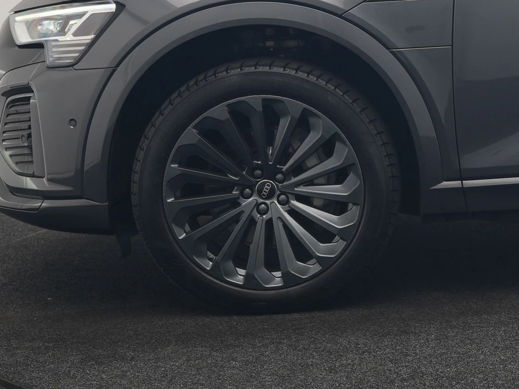 Audi Q8 e-tron – foto 54