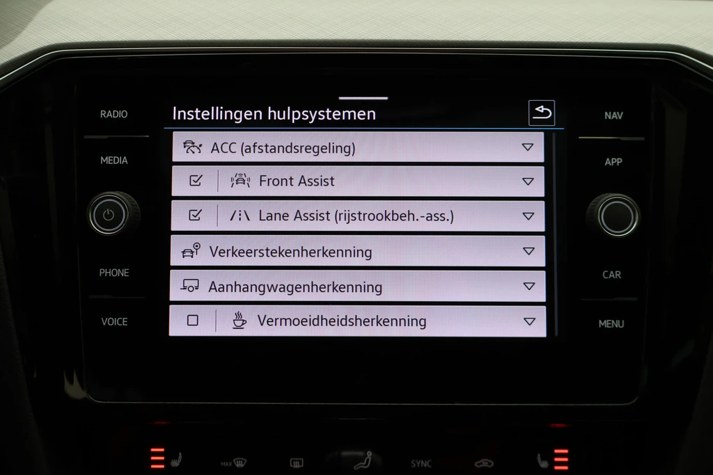 Volkswagen Passat – foto 53
