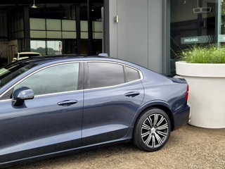 Volvo S60 – thumbnail 4