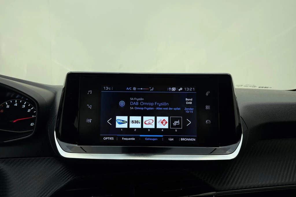Peugeot 208 – foto 19