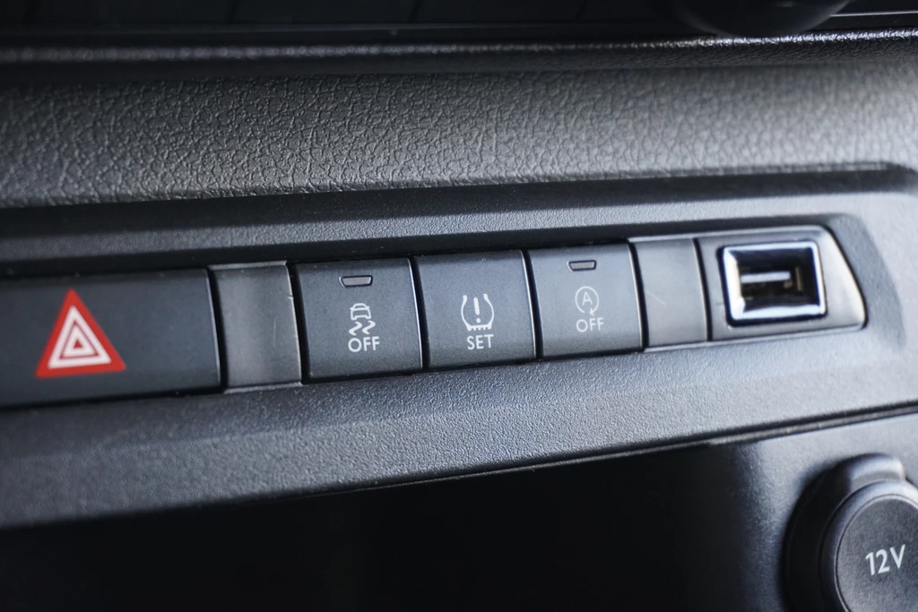 Opel Vivaro – foto 14