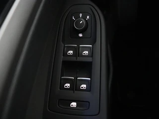 Volkswagen Golf – thumbnail 33