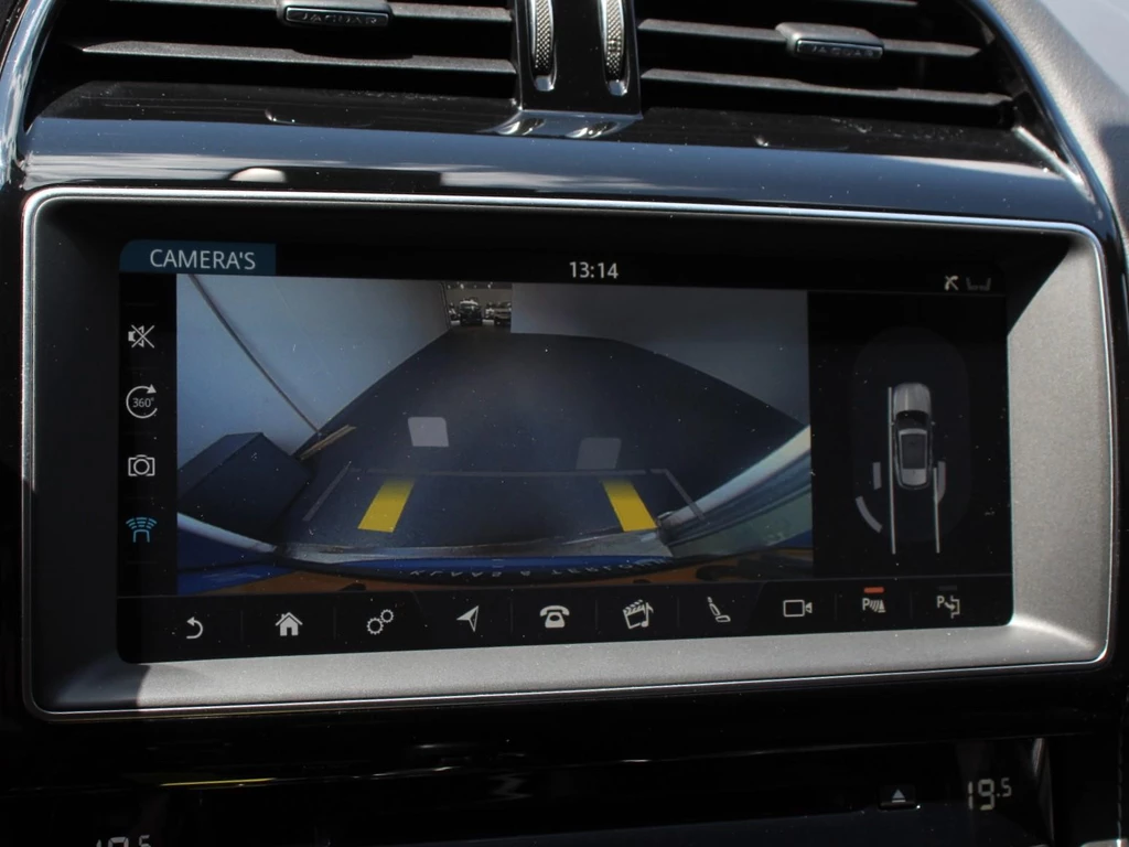 Jaguar F-PACE – foto 27