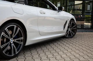 BMW 8 Serie – thumbnail 12