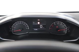 Peugeot 208 – thumbnail 13
