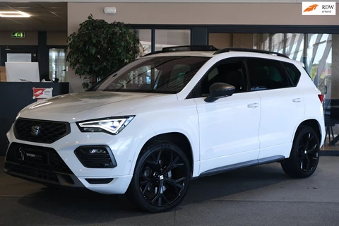 Seat Ateca 1.5 TSI FR 150PK DSG Pano Led Alcantara Trekhaak Cam Virtual Navi ACC