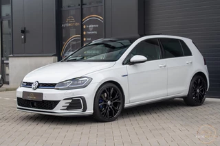 Volkswagen Golf – thumbnail 3