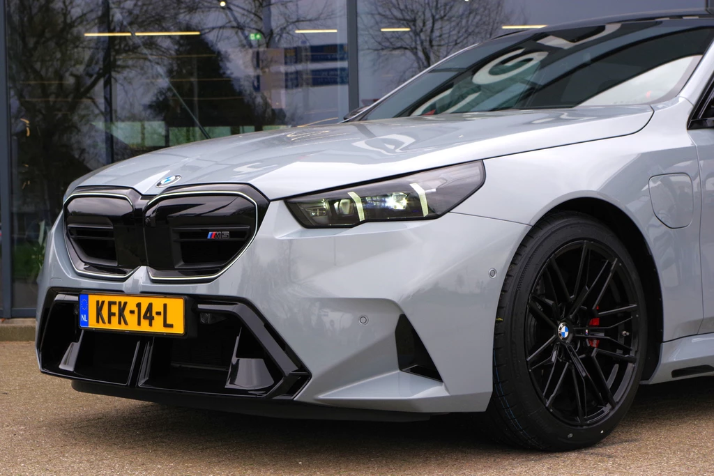BMW M5 – foto 4