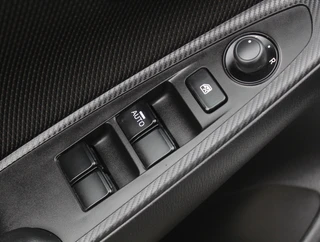 Mazda 2 – thumbnail 18