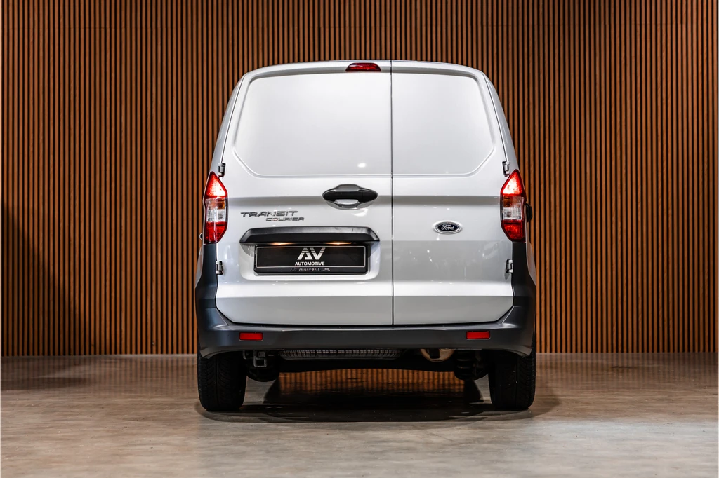 Ford Transit Courier – foto 6
