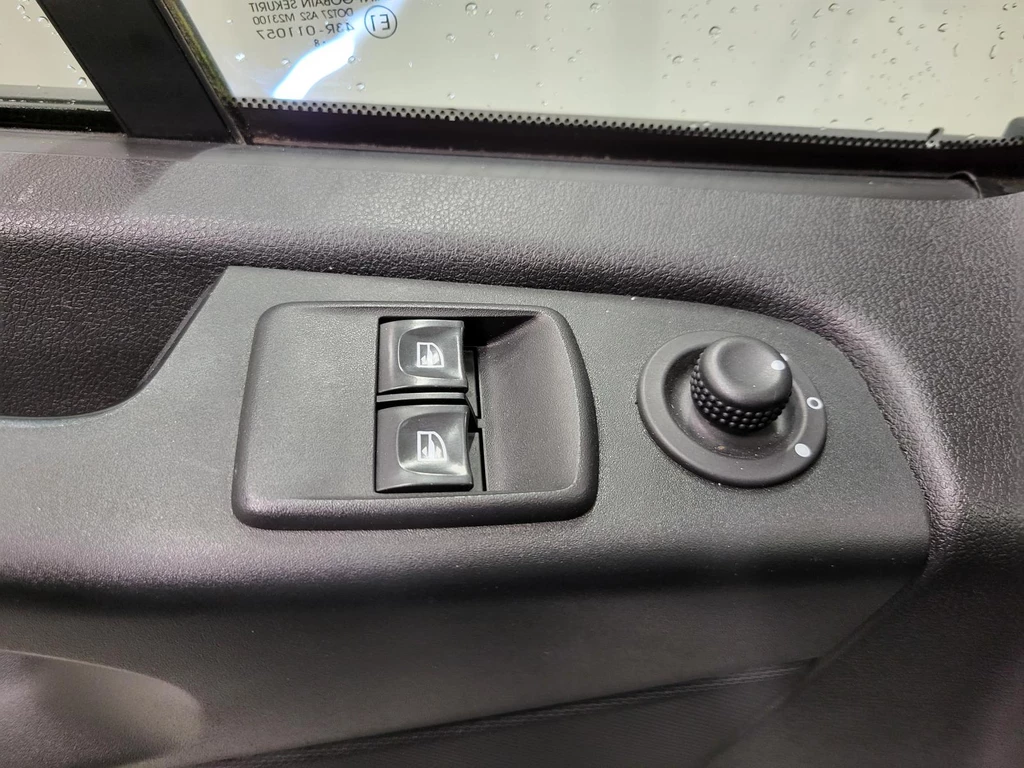 Opel Vivaro – foto 14