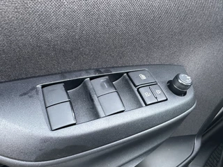 Toyota Yaris – thumbnail 13