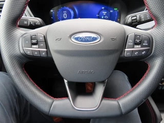 Ford Kuga – thumbnail 25