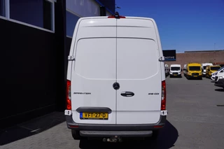 Mercedes-Benz Sprinter – thumbnail 2