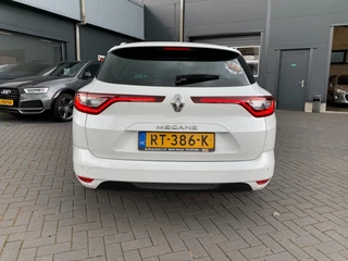 Renault Mégane Estate – thumbnail 3