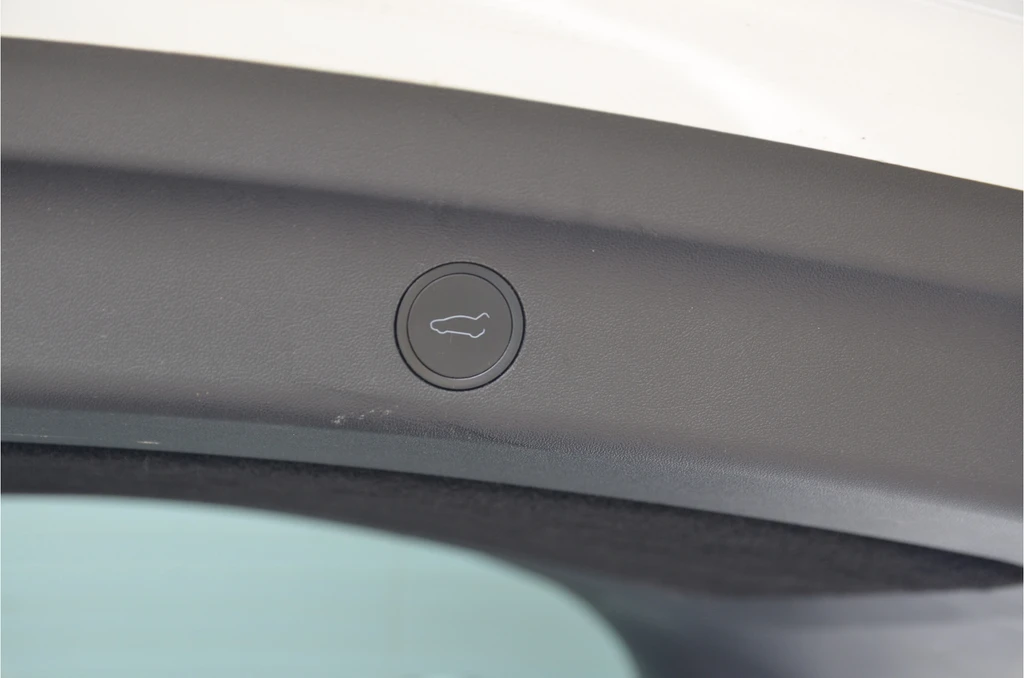 Tesla Model Y – foto 34