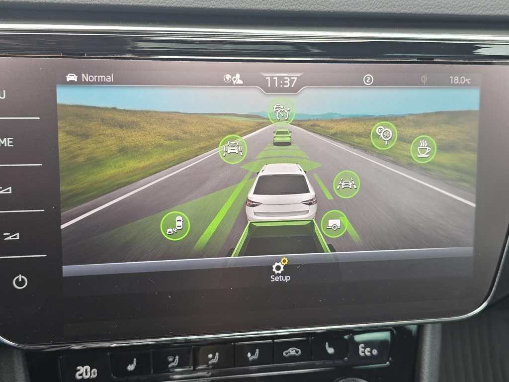 Škoda Superb – foto 28