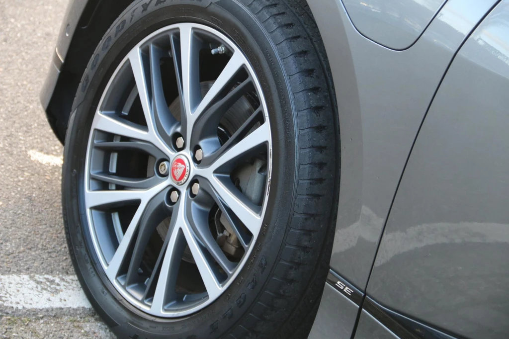 Jaguar I-PACE – foto 5