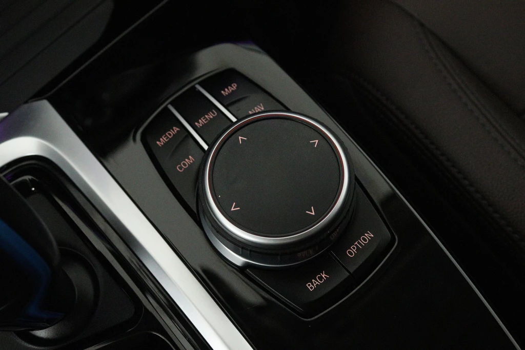 BMW iX3 – foto 18