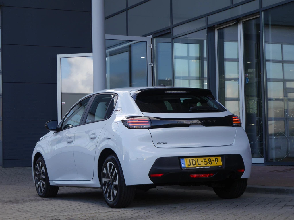 Peugeot 208 – foto 2