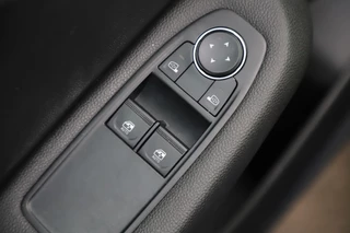 Renault Clio – thumbnail 12