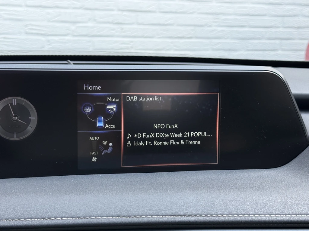 Lexus UX – foto 20