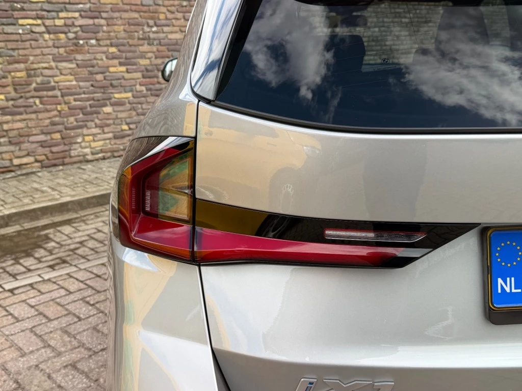 BMW iX1 – foto 16